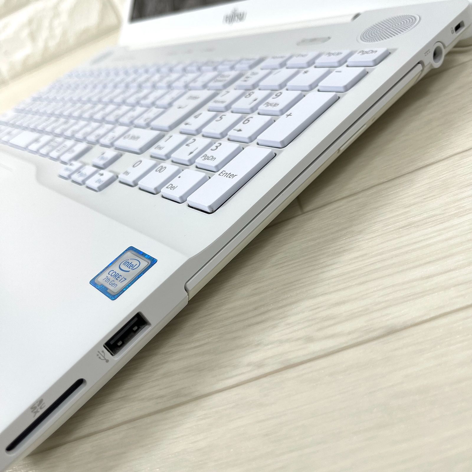 富士通 第7世代i7 SSD512GB Win11ノート - メルカリ