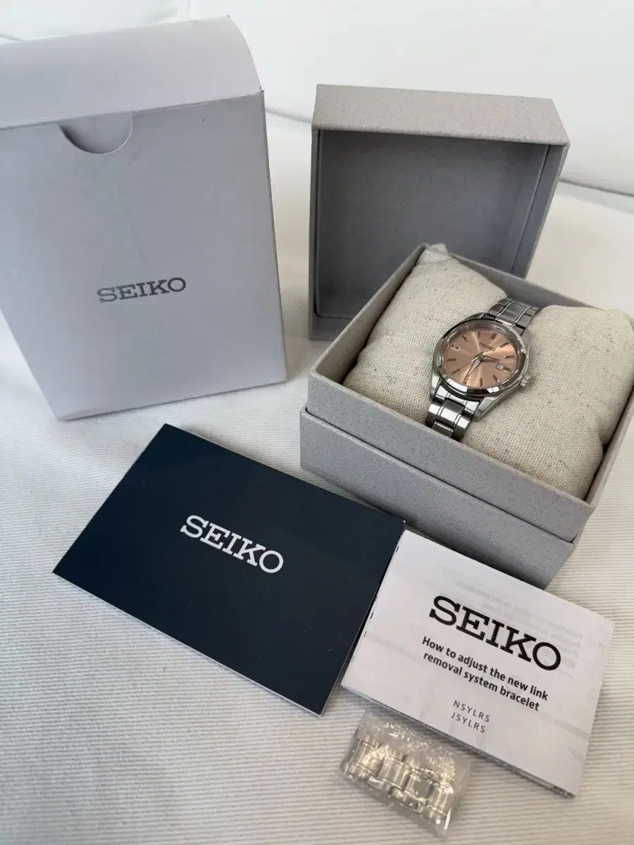 SEIKO SUR529P1