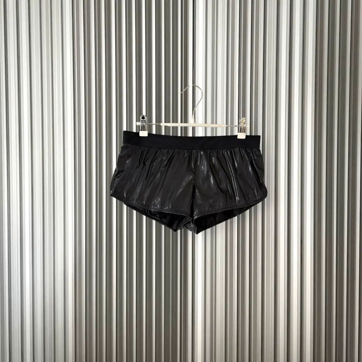 アディダス x ステラ マッカートニー パンツ