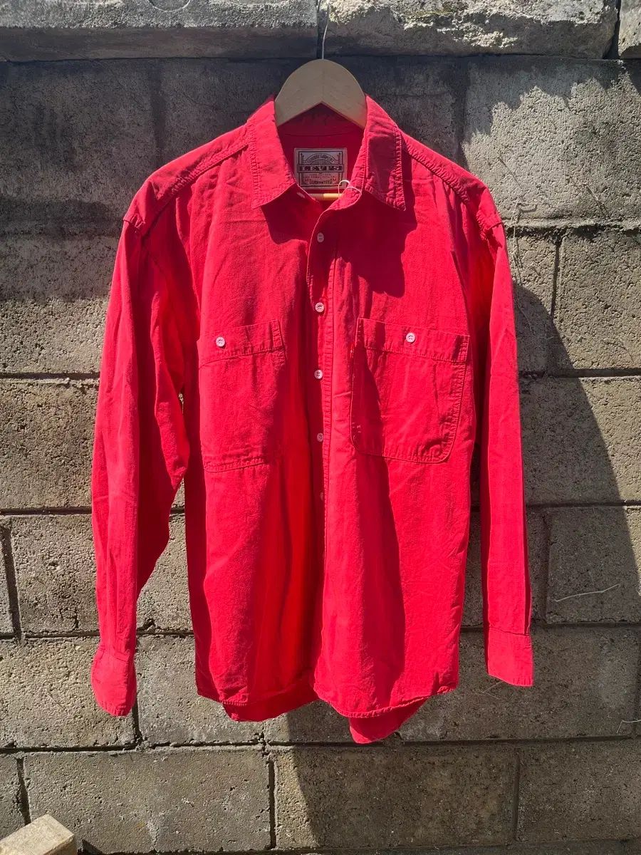 ヴィンテージ Levis レッド COLOR ウォーク シャツ M