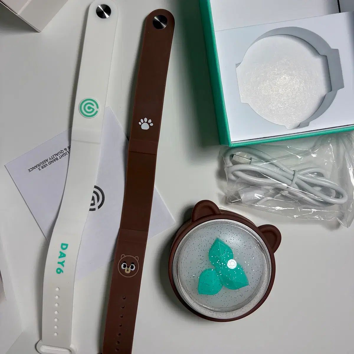 DAY6 OFFICIAL LIGHT BAND Day6 ペンライト 3 デニマルズ(DENIMALZ) カバー ストラップ まとめ