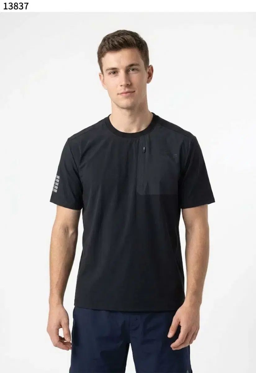 アメージングクリー アコ ディオ ポケット ミックス ロゴ Tシャツ