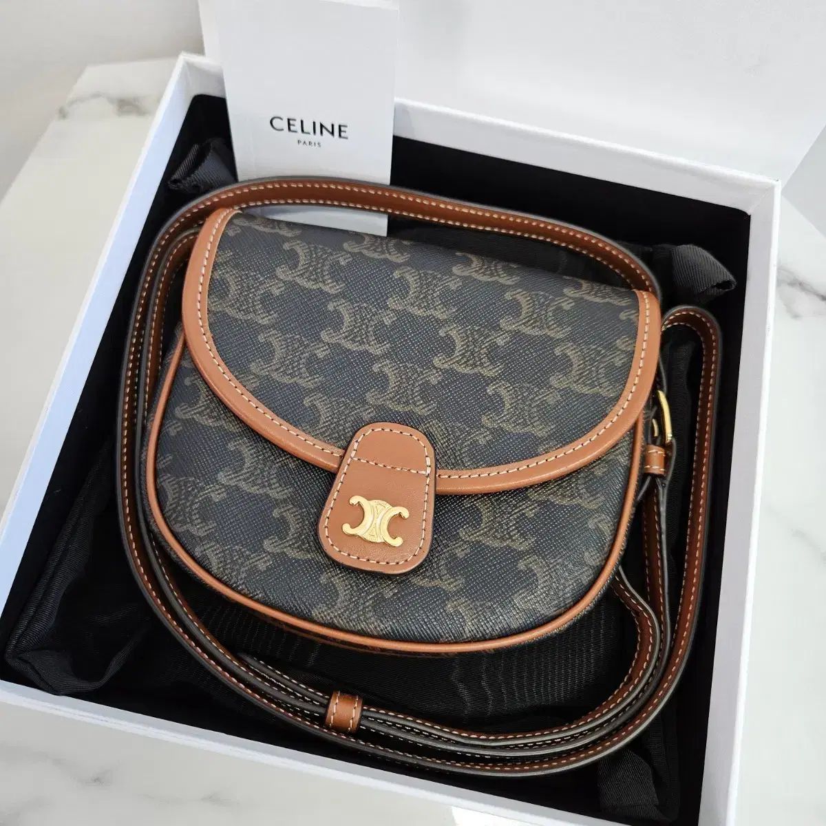 Celine セリーヌ ベサチェ ミニ クロスバック