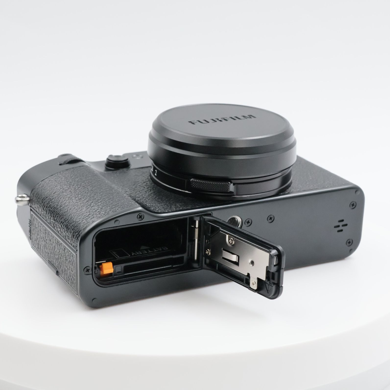 □シャッター数541枚！新品同様□ FUJIFILM X100Ⅵ-B ブラック X100VI