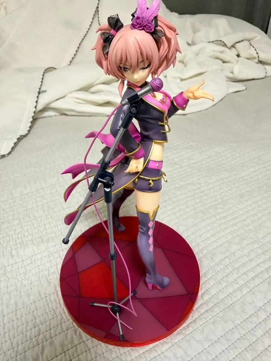 城ヶ崎美嘉 リップス 1/8 フィギュア (開封展示台座 傷)