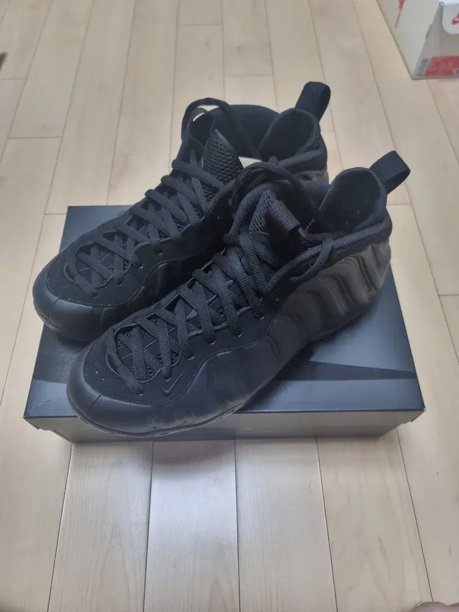 280 NIKE エア フォームポジット ONE ブラック アンスラサイト