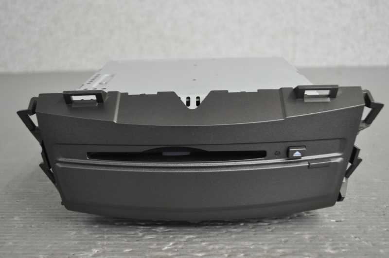 HDDナビユニット インターナビ カーナビ ナビ 地図2008年 CD DVD (RB2 RB1) オデッセイ M 後期 39540-SFE-N213-M1 AVIC-ZH6137 s025042B