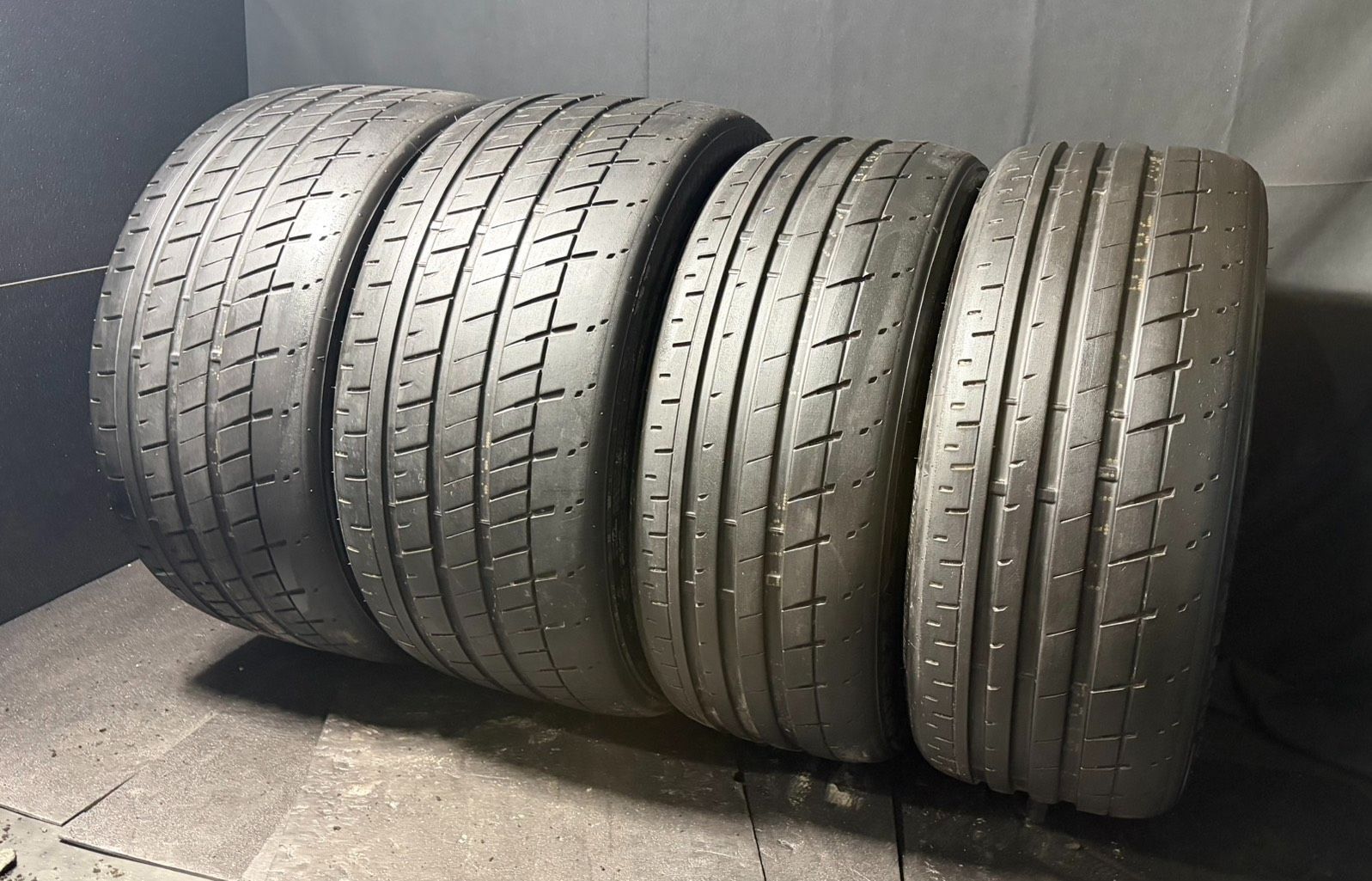 2025年製 約8.5～9.8分山 ブリヂストン　BRIDGESTONE ポテンザ　POTENZA S007 RFT ランフラット 245/35R20 285/35R20 4本 h_2429