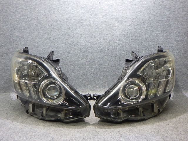 20アルファード　ヘッドライト左右　HID バラスト付 20系アルファード ヘッドライト左右 HID ANH GGH20/25 58-22 2