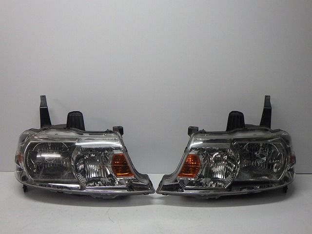 ステップワゴン ヘッドライト 左右 HID RF3/4 後期 P3589 J1 33151