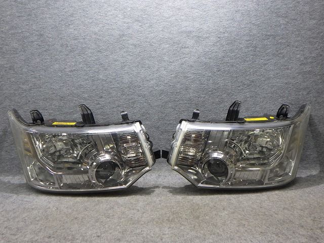 デリカD5 ヘッドライト左右 HID CV 前期 100-87918 9301D291/C536