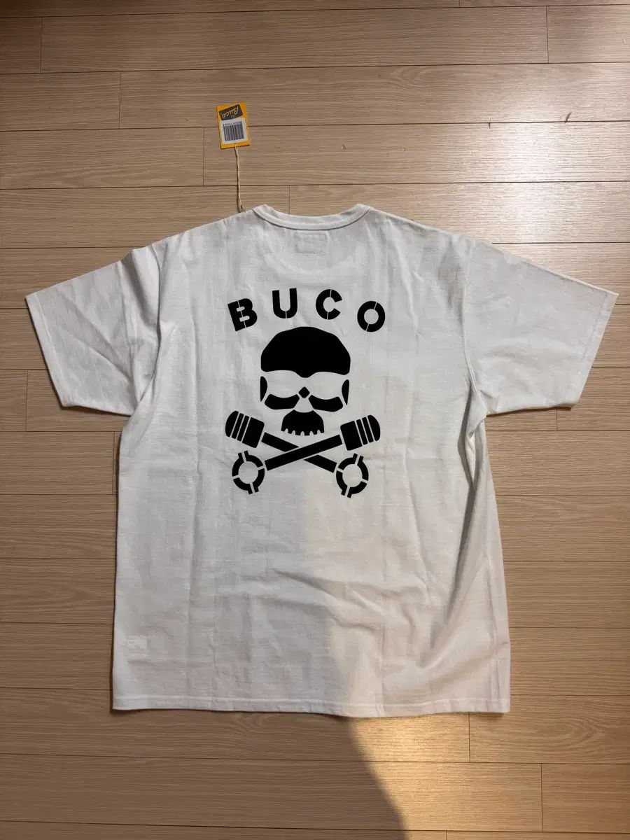 BUCO Tシャツ