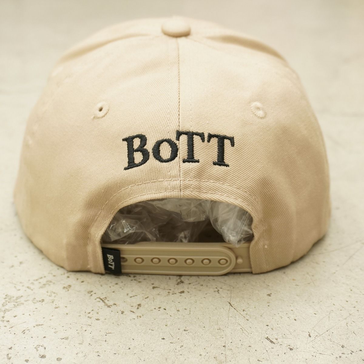 美品 BoTT ボット SCRIPT LOGO 6 PANEL CAP コットンツイル 刺繍ロゴ 