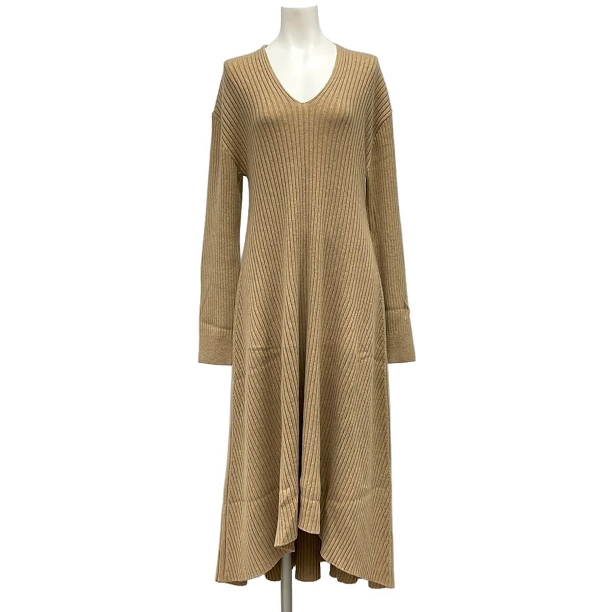 Loro Piana(ロロピアーナ) ワンピース サイズM レディース美品 FAM3687 ベージュ 長袖/Vネック/ロング/BABY CASHMERE カシミヤ