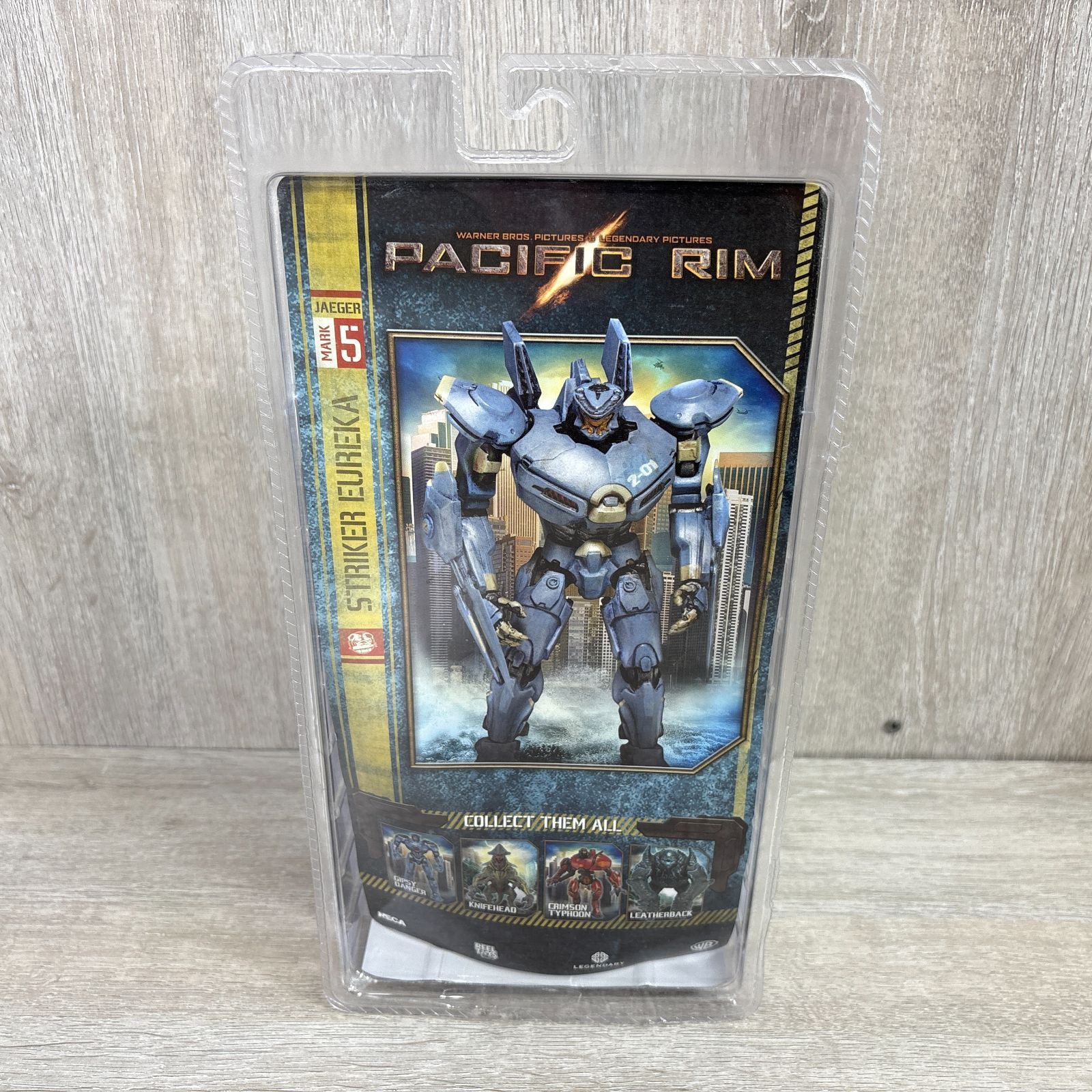NECA パシフィック・リム ストライカー・エウレカ 7インチ アクション