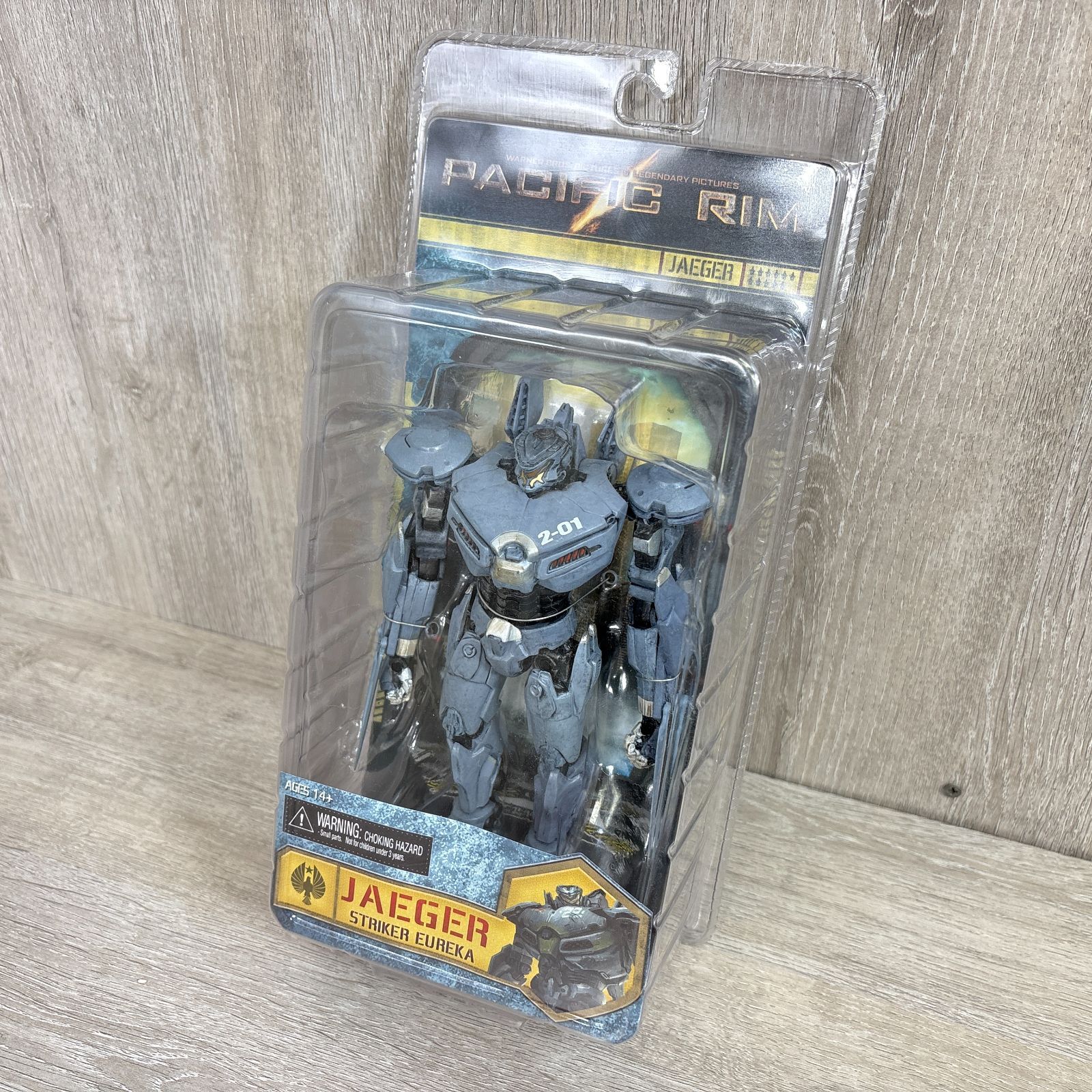 NECA パシフィック・リム ストライカー・エウレカ 7インチ アクション