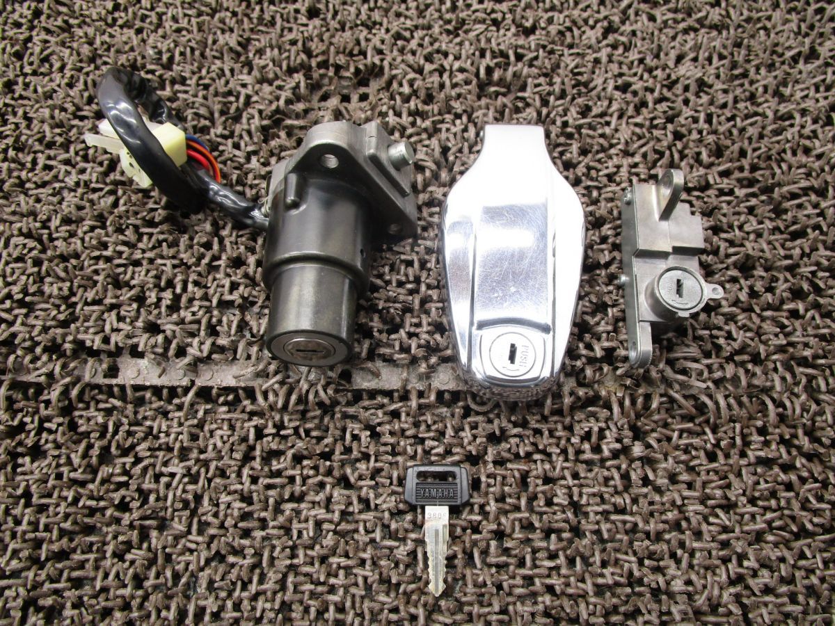 SR400 メインキーセット ●B8029！タンクキャップ 1JR ヤマハ 【 2H6 】 キャブ車