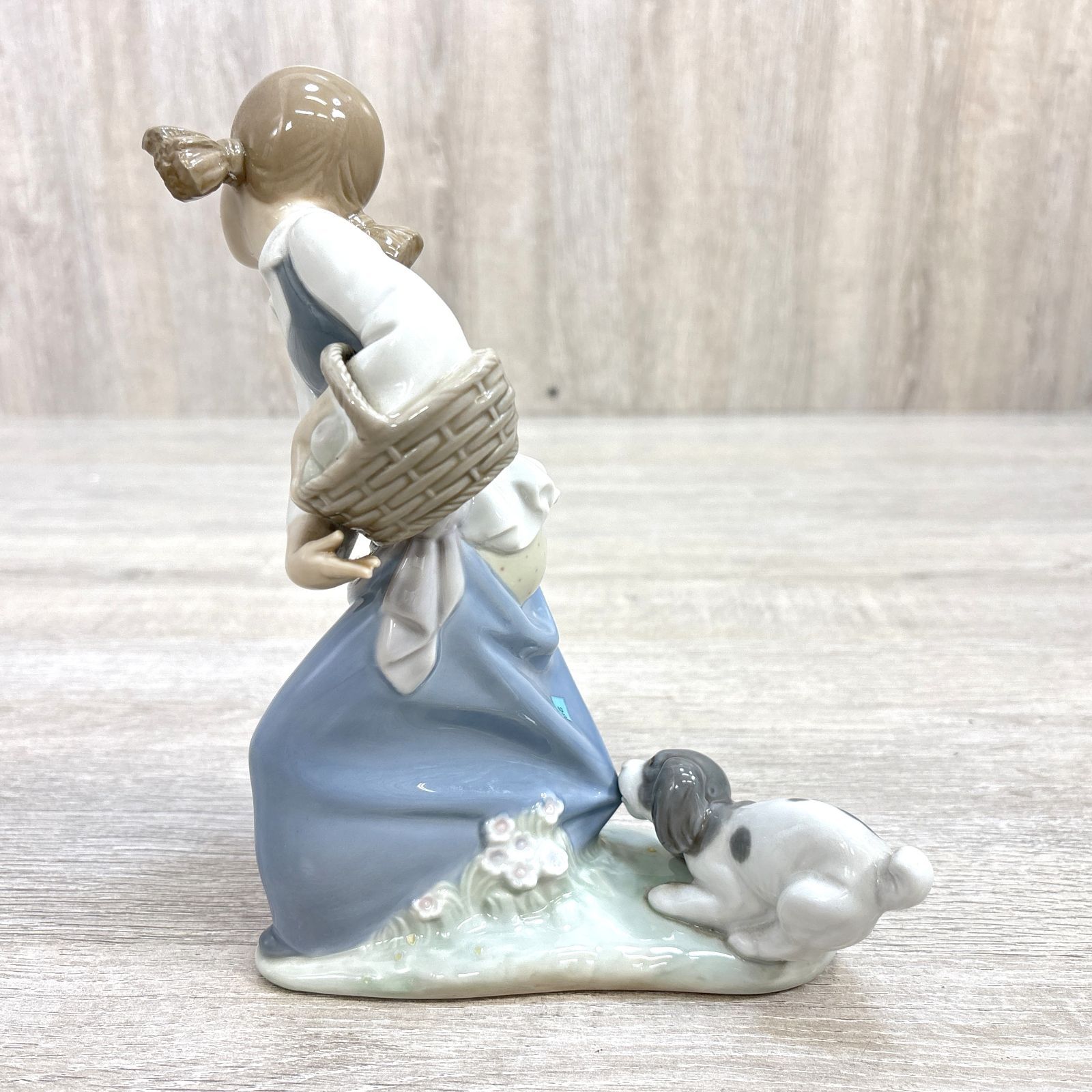LLADRO リヤドロ ♯4982 ポチのいたずら Naughty Dog 少女 犬 陶器人形