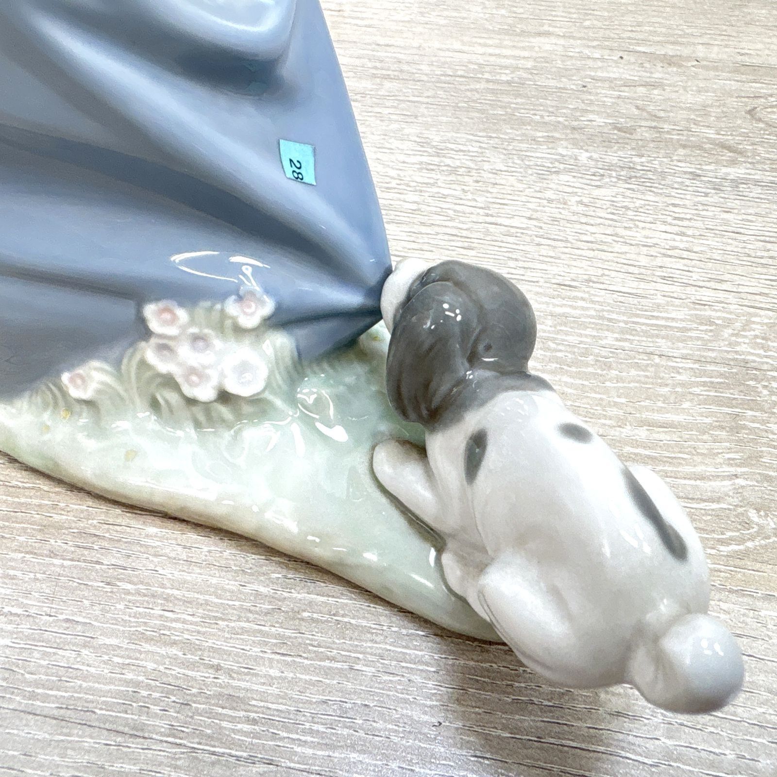 LLADRO リヤドロ ♯4982 ポチのいたずら Naughty Dog 少女 犬 陶器人形