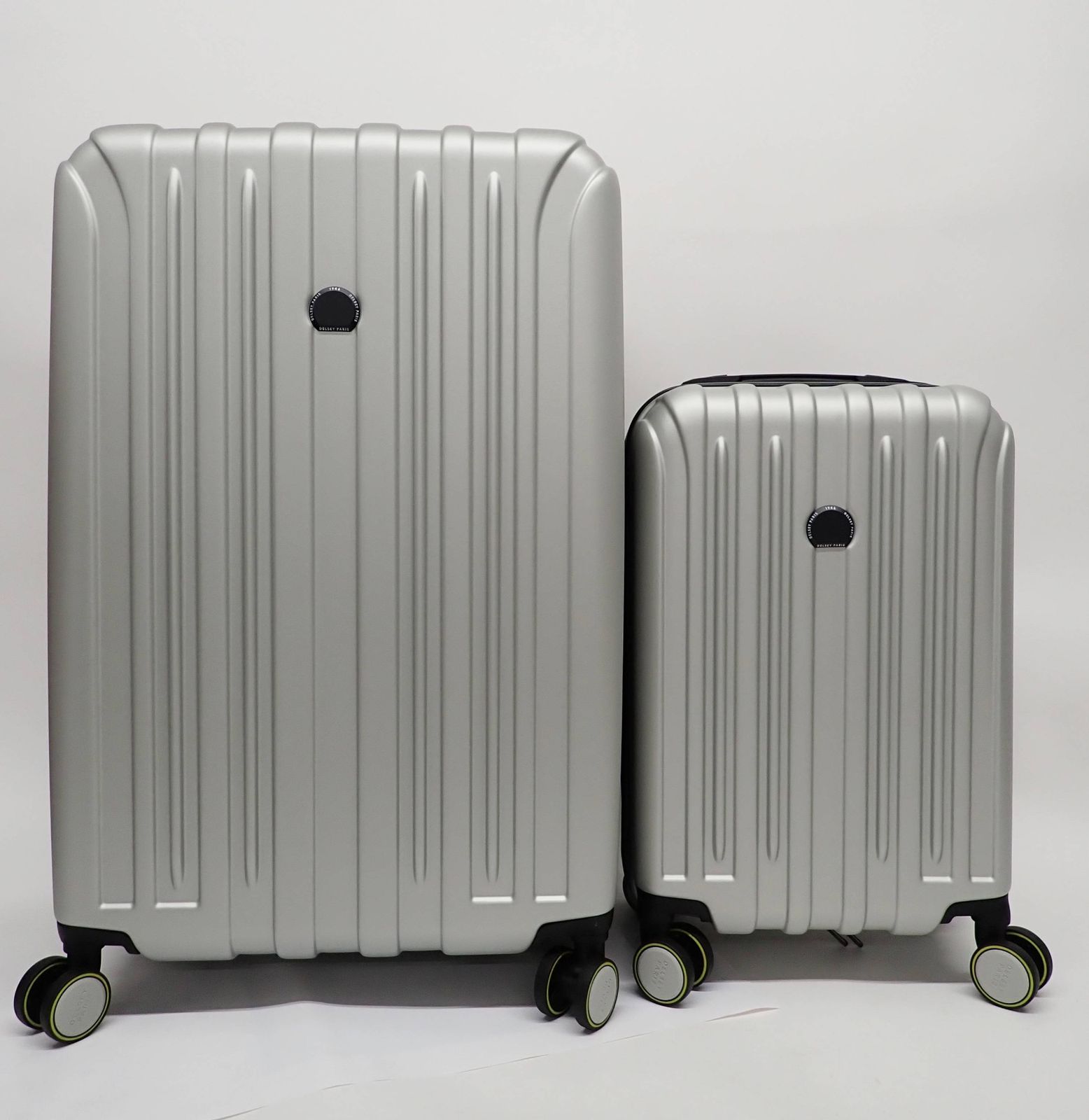 ☆DELSEY　スーツケース　アクセレイト 2個セット　35.2L/101L DELSEY スーツケース アクセレイト 2個セット シルバー 35.2L 101L TSA
