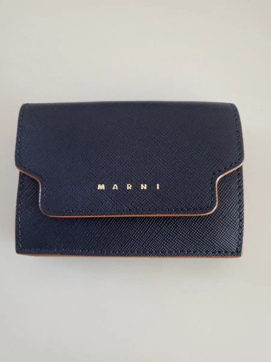 Marni マルニ 二つ折り財布 (正規品)