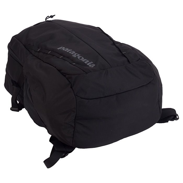 【レビュープレゼントキャンペーン中】Patagonia パタゴニア Refugio Pack 28L 47912 レフュジオパック バックパック リュック カバン 鞄 メンズ レディース ブラック 黒 ロゴ プリント 刺繍(pat0114)