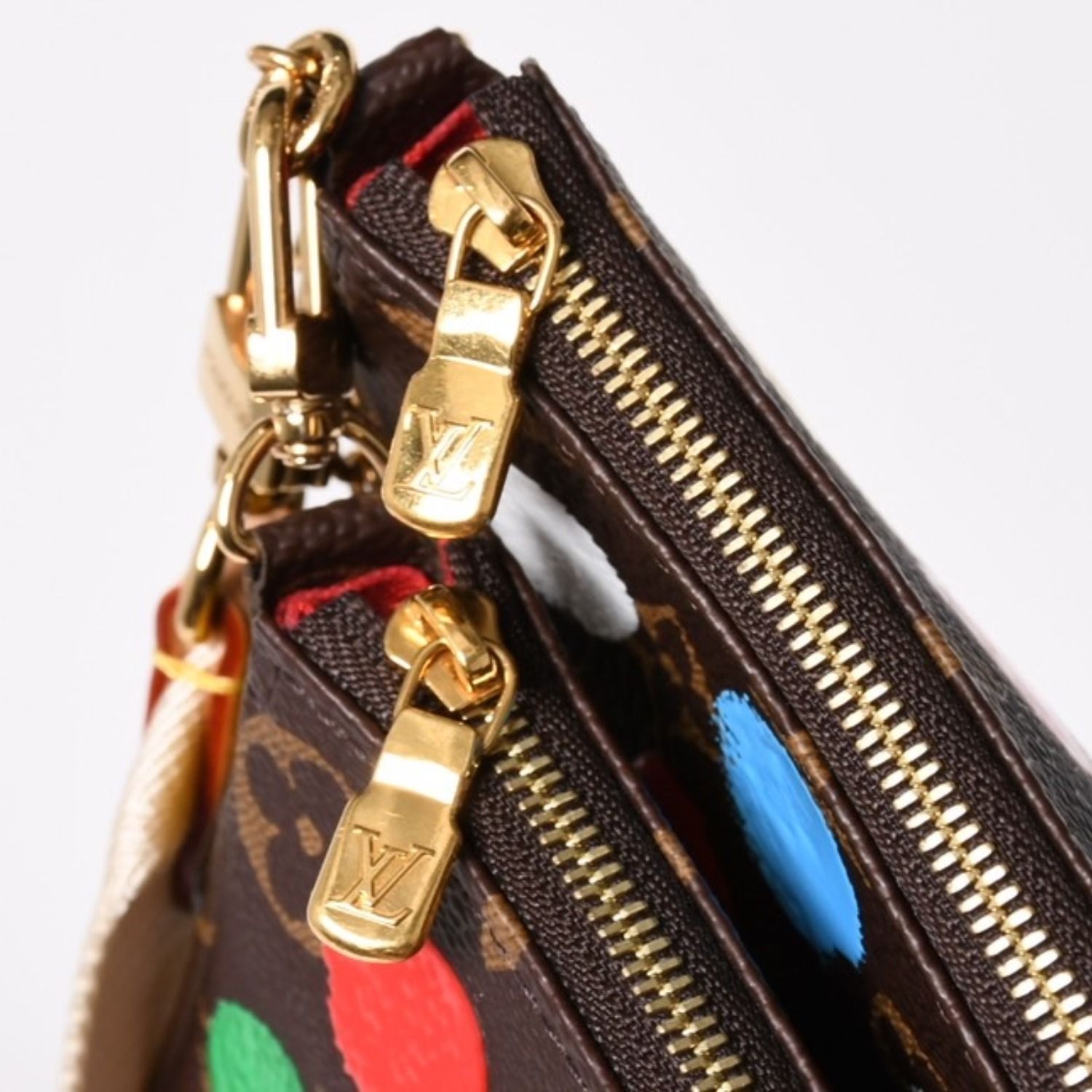 極美品 LOUIS VUITTON ルイヴィトン 草間彌生 ミュルティ ポシェット 