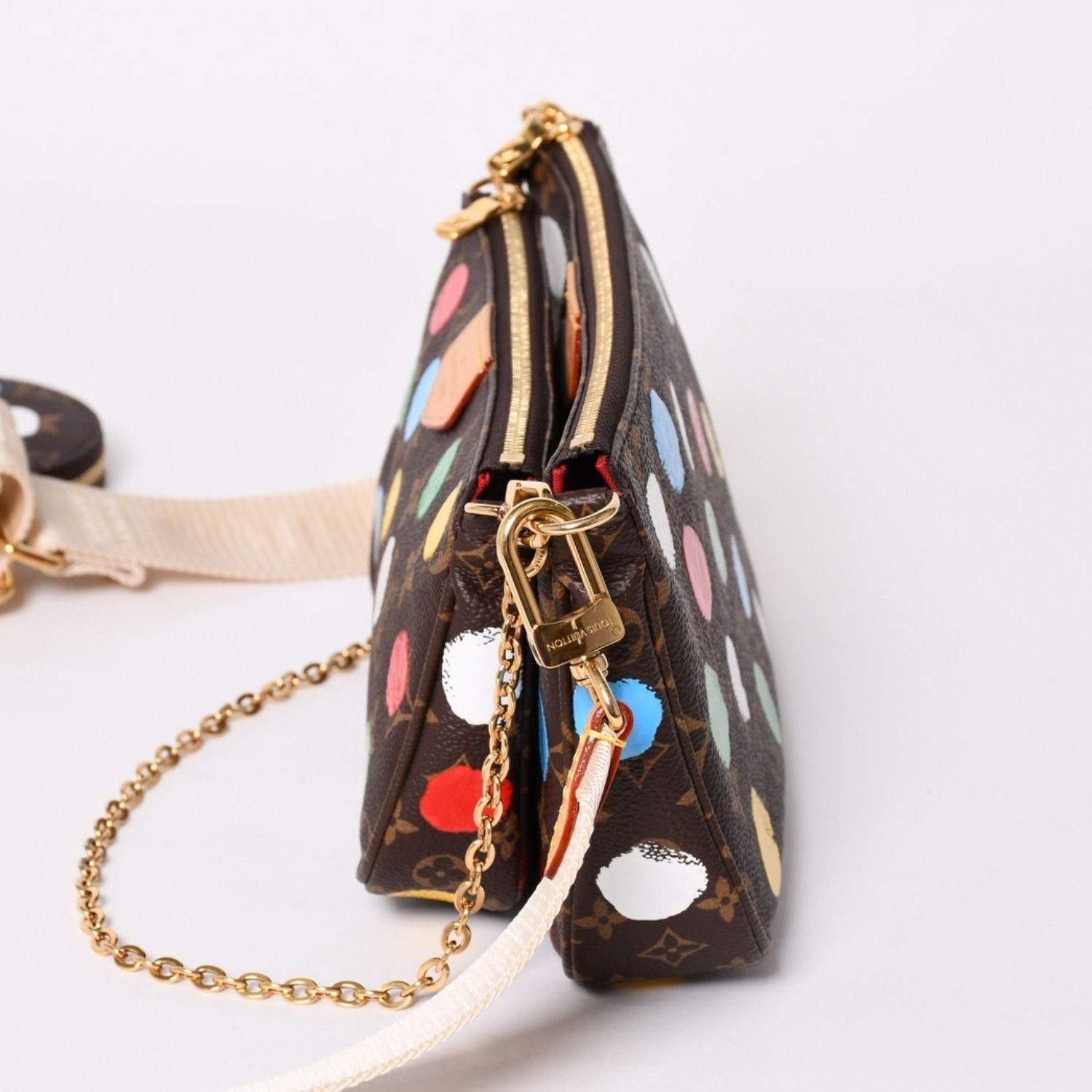 極美品 LOUIS VUITTON ルイヴィトン 草間彌生 ミュルティ ポシェット 