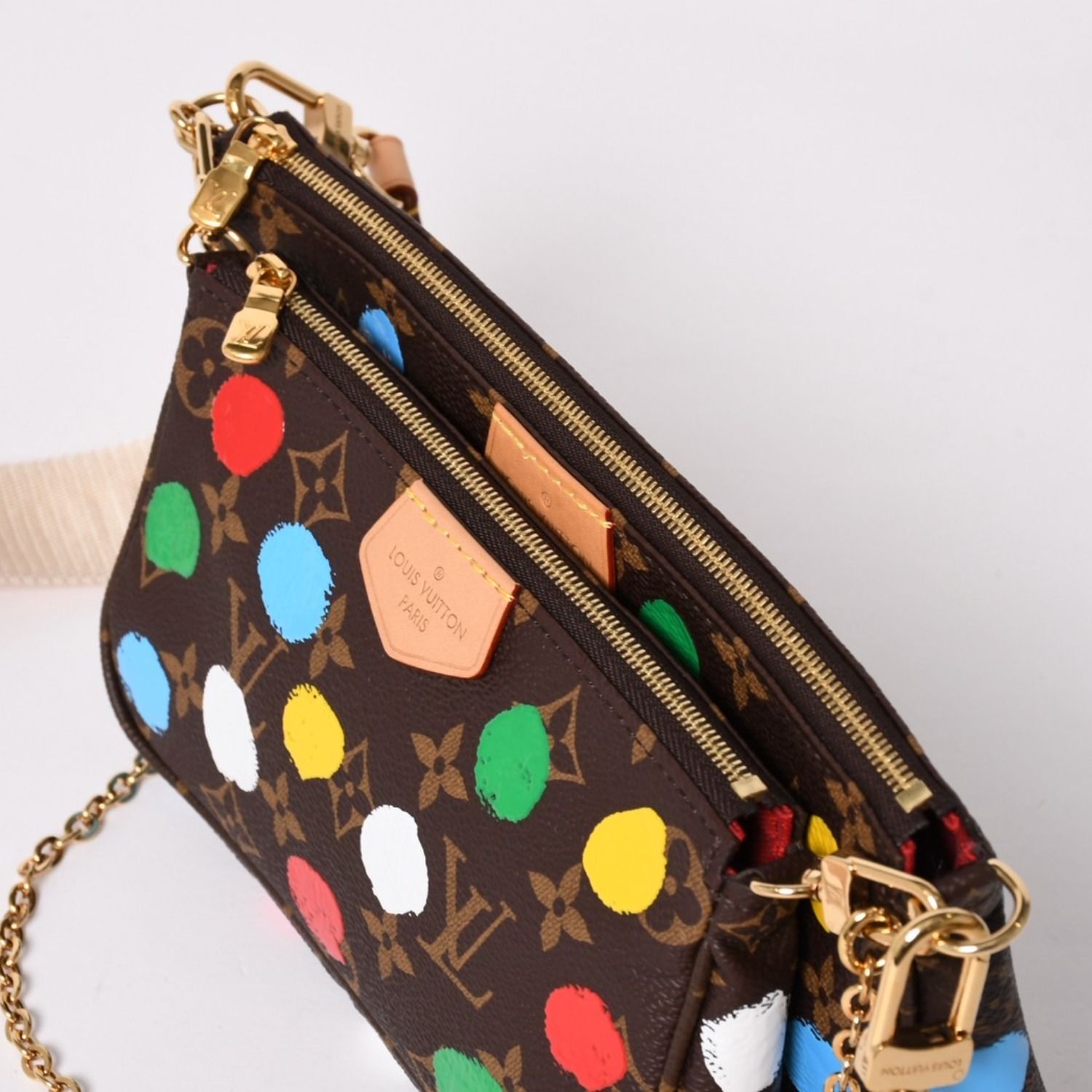 極美品 LOUIS VUITTON ルイヴィトン 草間彌生 ミュルティ ポシェット 