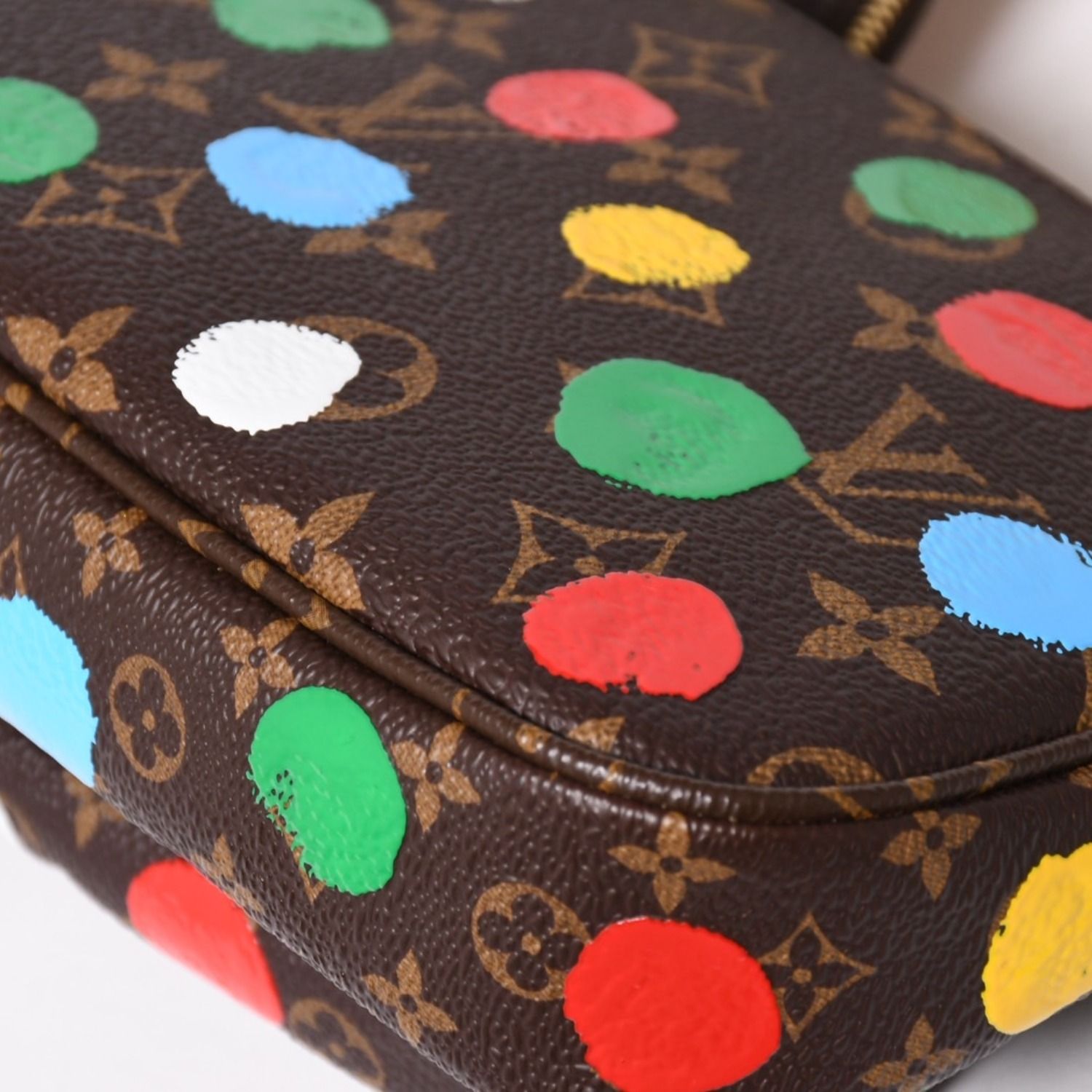 極美品 LOUIS VUITTON ルイヴィトン 草間彌生 ミュルティ ポシェット 