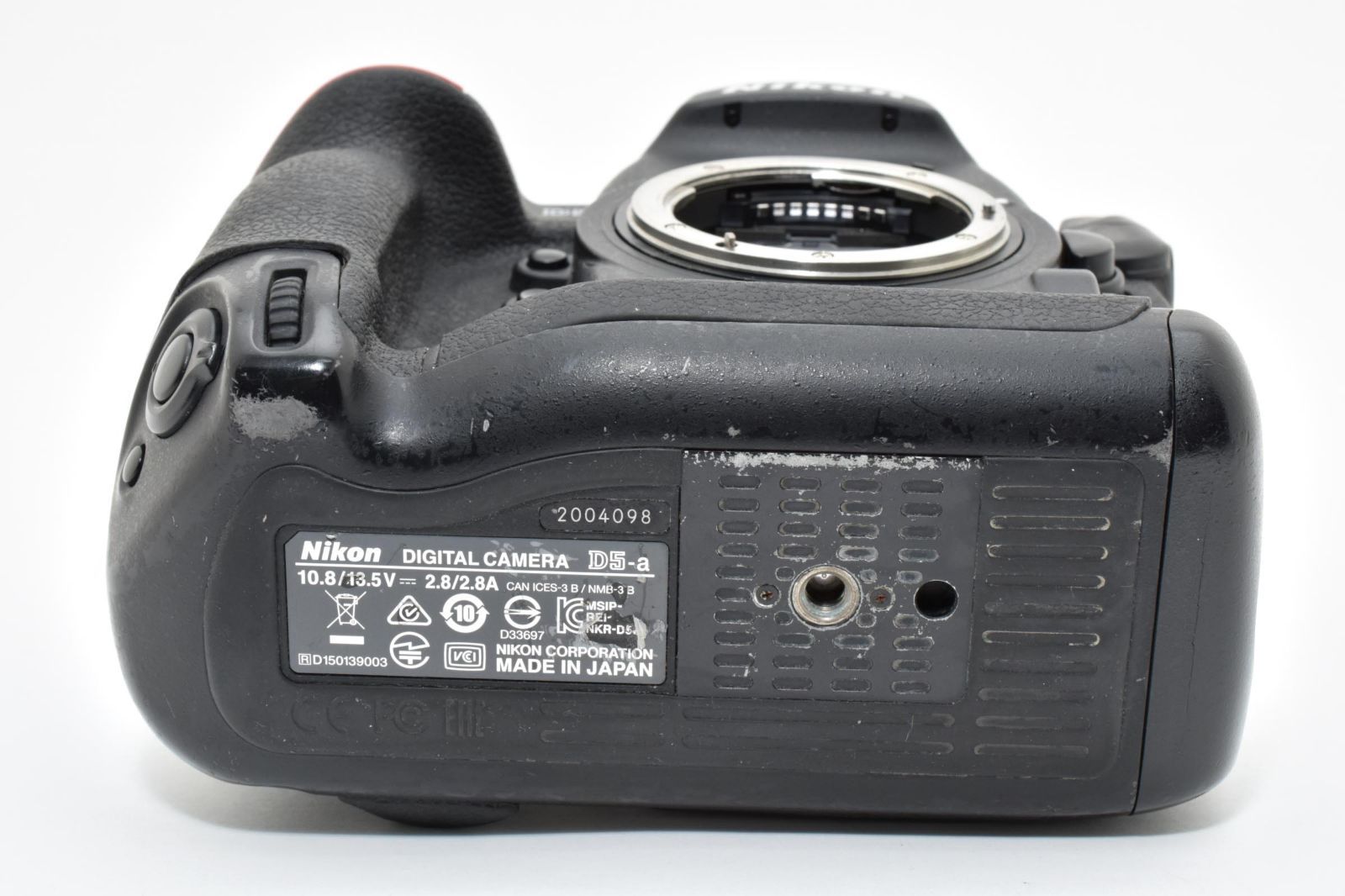 ☆良品☆ ニコン Nikon D5 ボディ（XQD-Type） 《バッテリー・ボディ