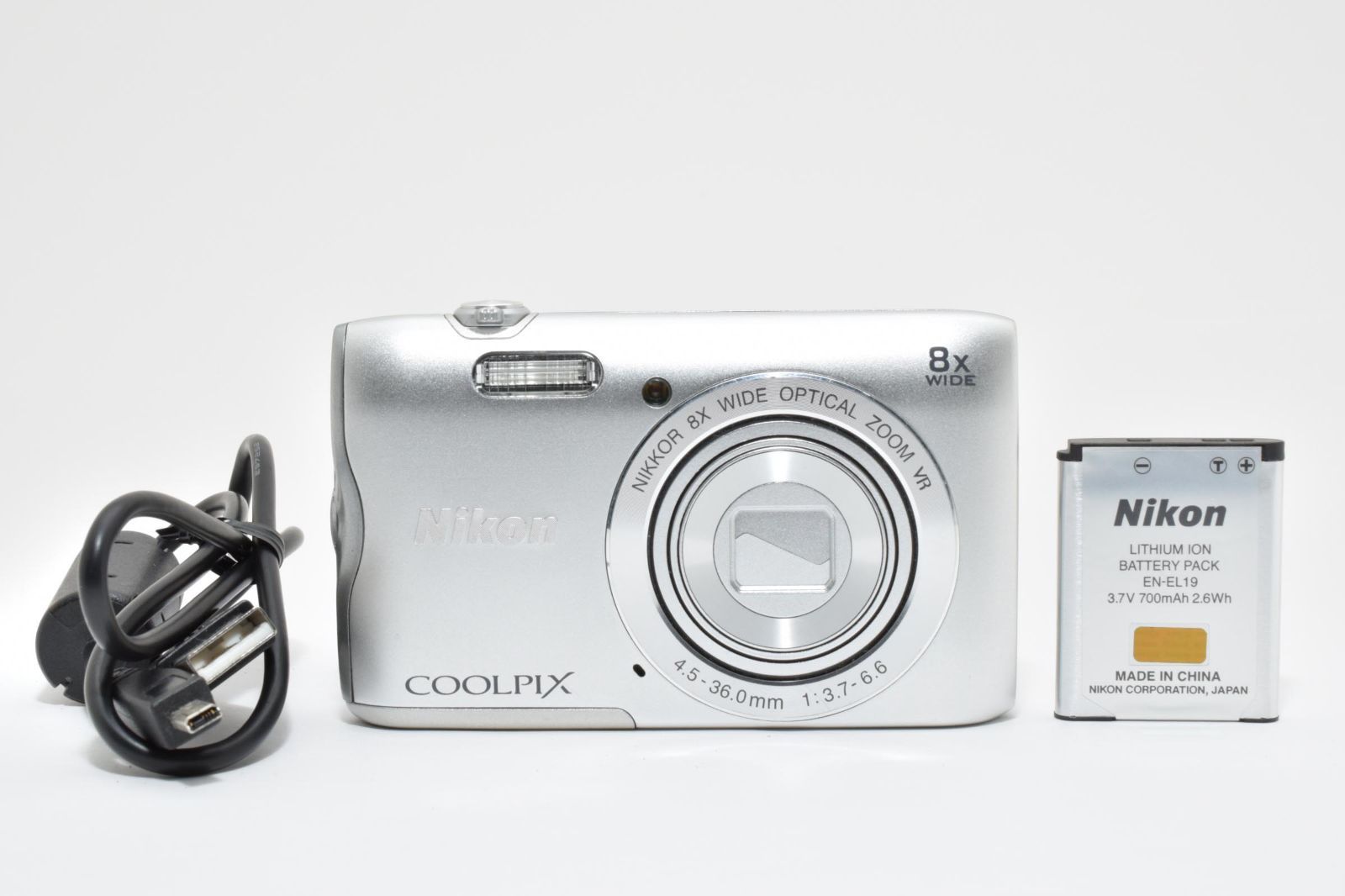 ★極上品★ ニコン Nikon COOLPIX A300 シルバー コンパクトデジカメ【動作良好・8倍ズーム】 #0736A