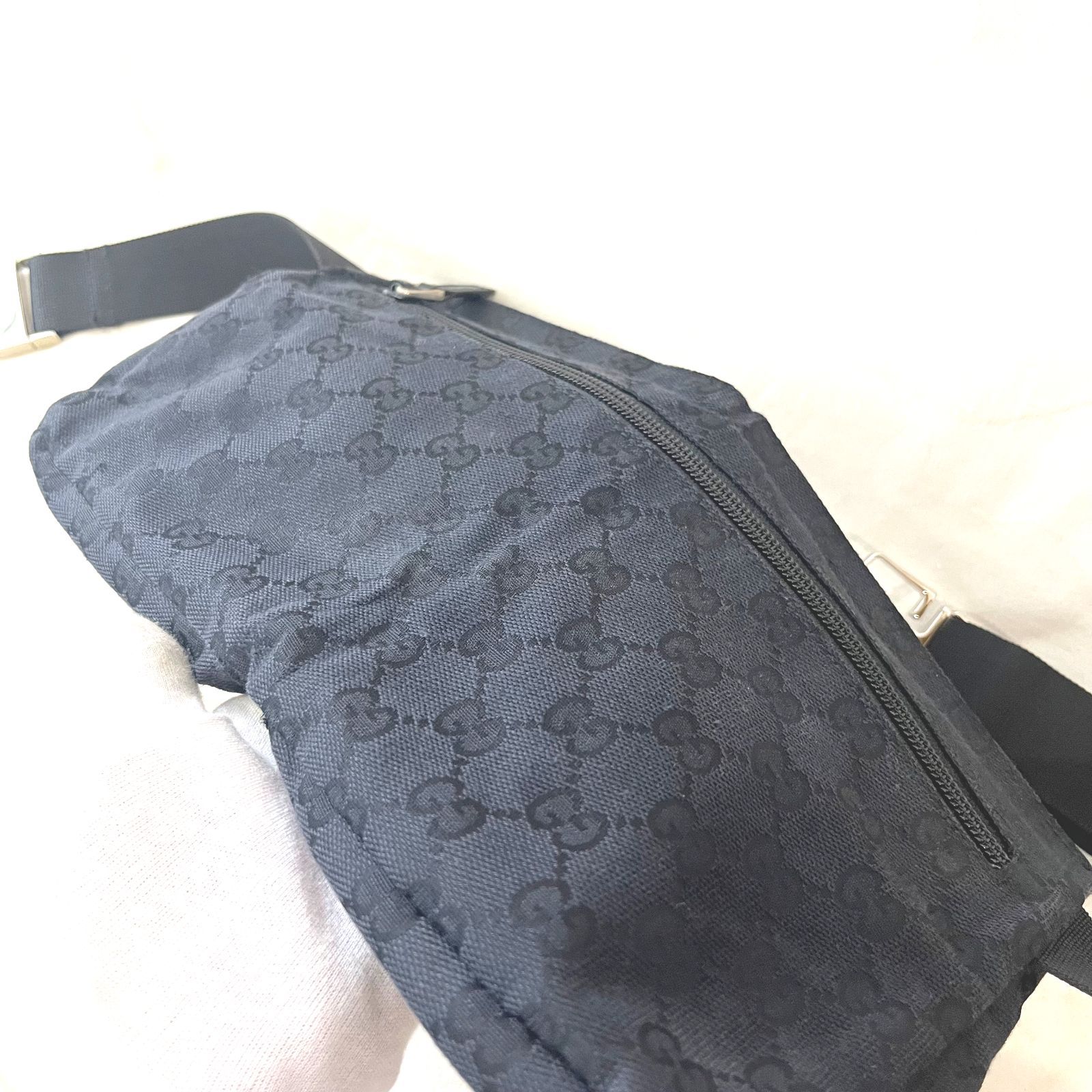 GUCCIグッチ GGキャンバス ウエストポーチ キャンバス レザー ブラック 中古○ GUCCI/グッチ○ ウエストポーチ GGキャンバス 28556 200047