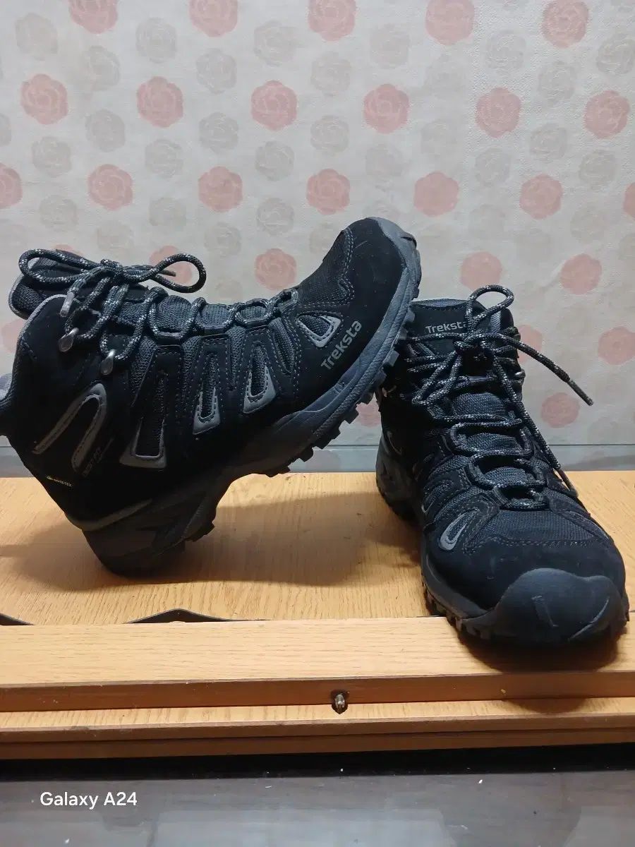 セ*グ様 【超貴重】 大谷翔平 直筆 サイン フォト New Balance 非 セ*グ様 【超貴重】 大谷翔平 直筆 サイン フォト New Balance 非
