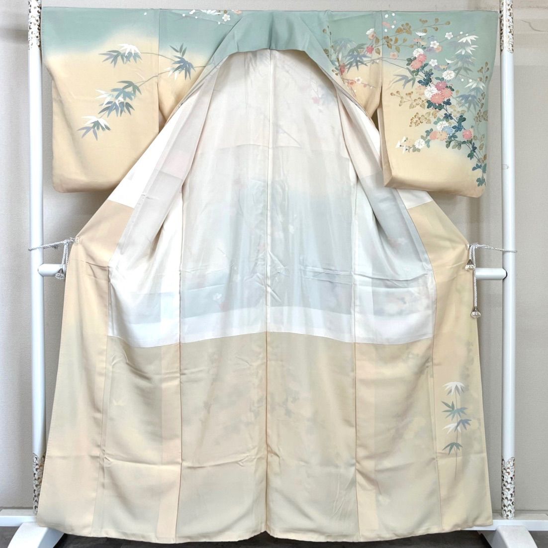正絹訪問着美品逸品 狩猟文、作家、落款 金彩　美品逸品 美品 逸品 上品 金彩加工 作家物 正絹 訪問着 K1458 - メルカリ