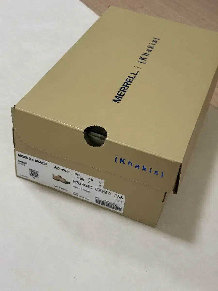 カーキス MERRELL メレル Moab3 255