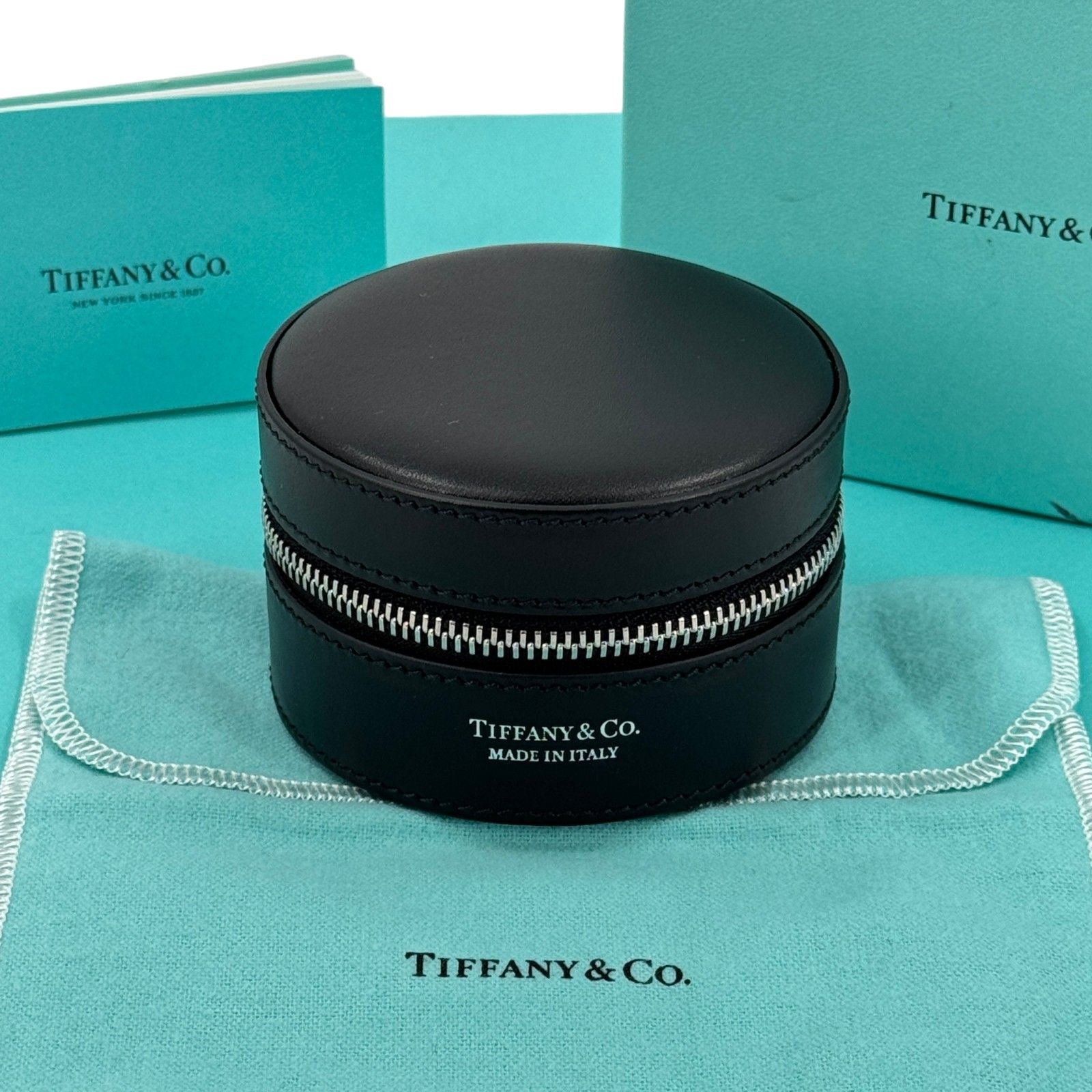 TIFFANY ラウンドジュエリーボックス レザー 保存袋付き