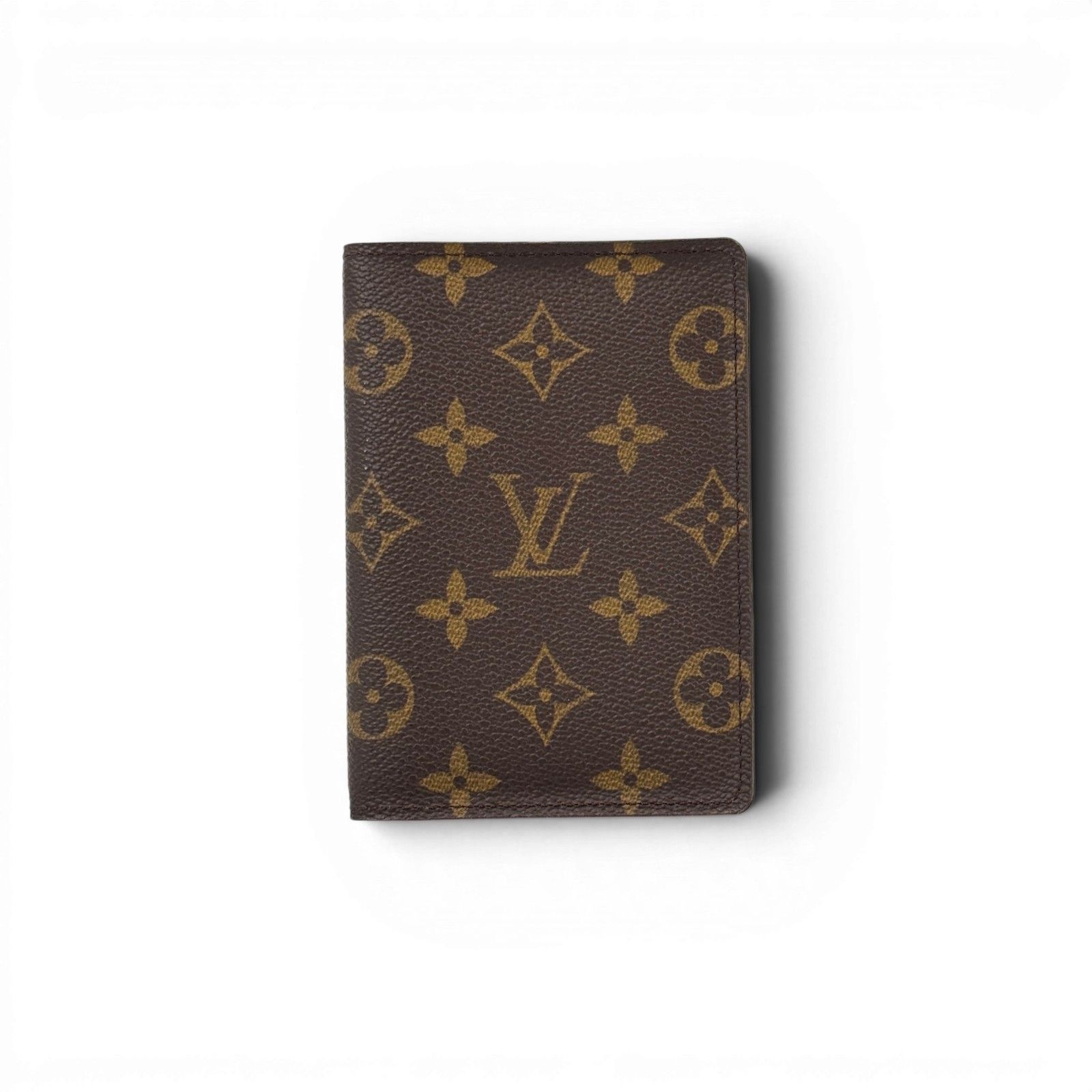 LOUIS VUITTON クーベルチュール モノグラム キャンバス パスポーケース M60180