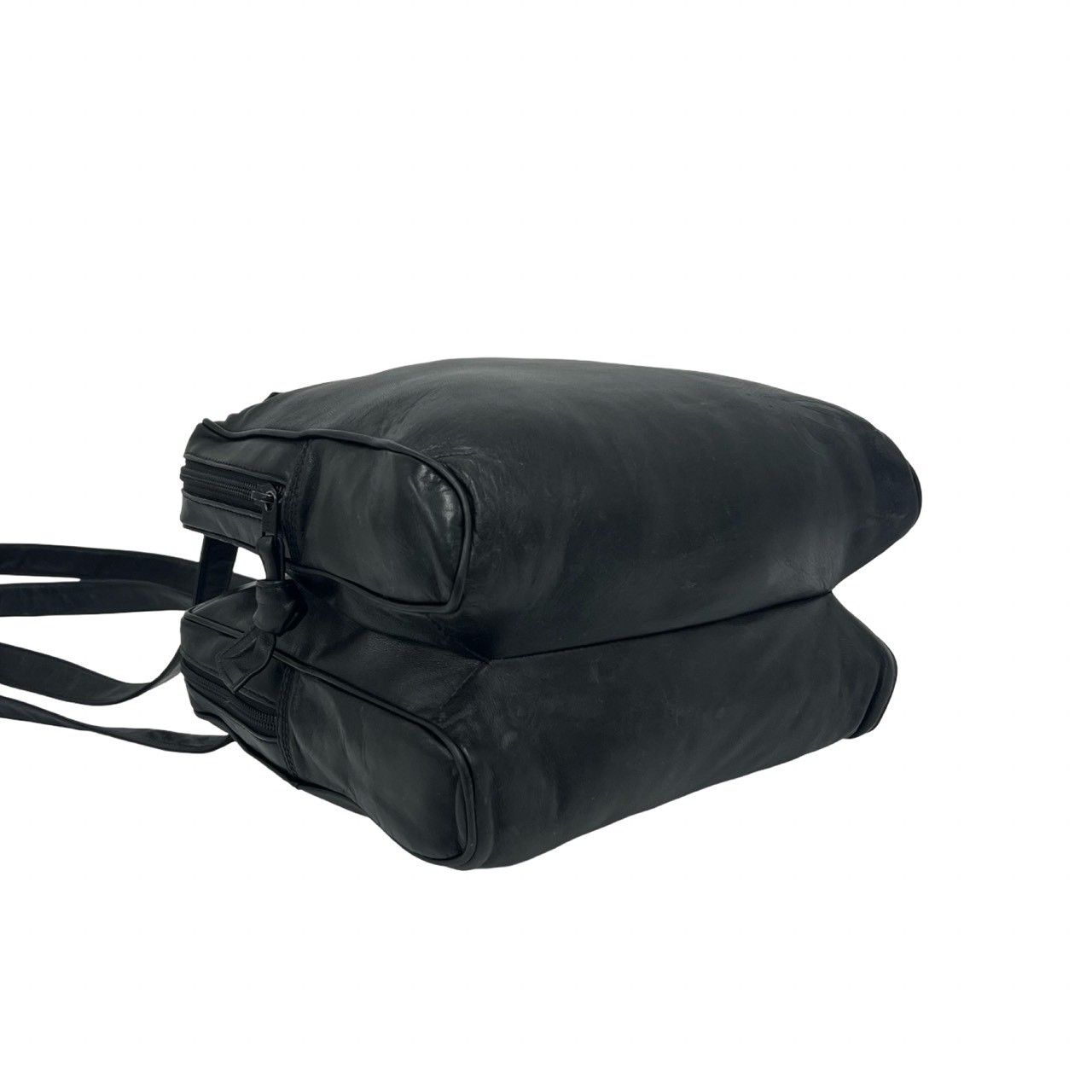 【極美品】ロエベ ショルダーバッグ ナッパレザー アナグラム ビンテージブラック 極 美品 LOEWE ロエベ ヴィンテージ アナグラム ロゴ ナッパ レザー 本