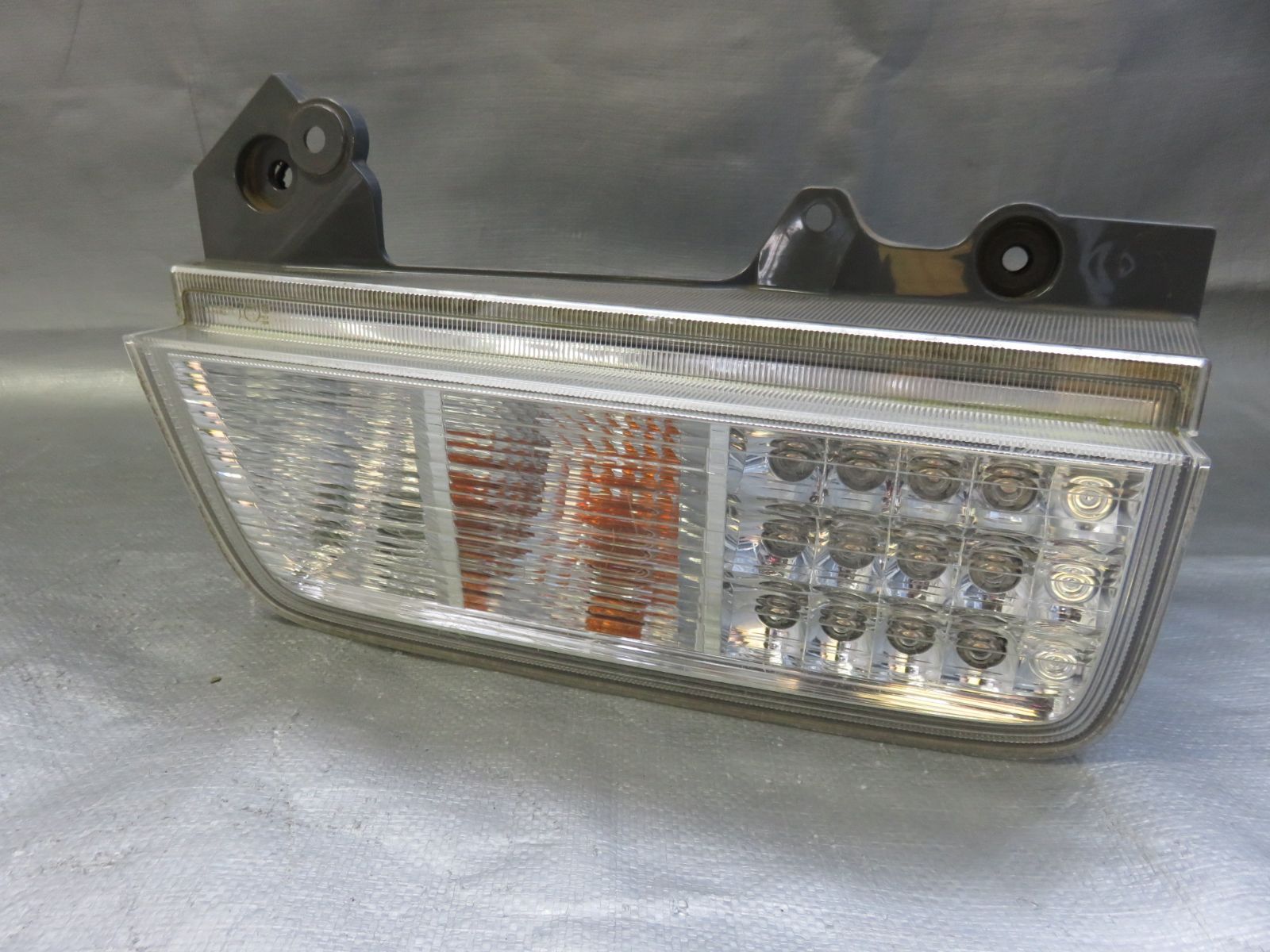 ☆SB796/点灯ok 日産 エルグランド TE52 PE52 E52 後期 純正 テール ☆SB796/点灯ok 日産 エルグランド TE52 PE52 E52 後期 純正 テール