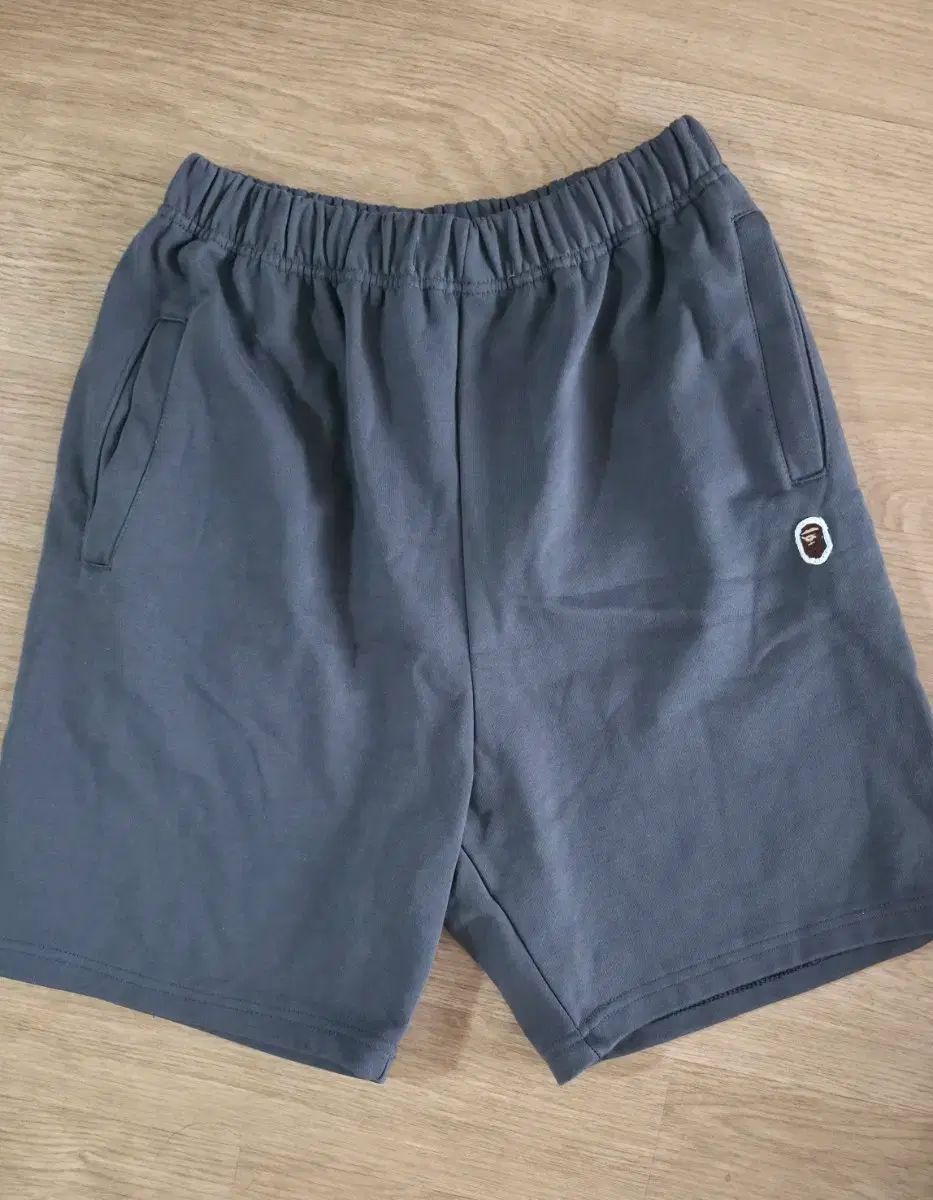 A BATHING APE アベイシングエイプ ハーフパンツ