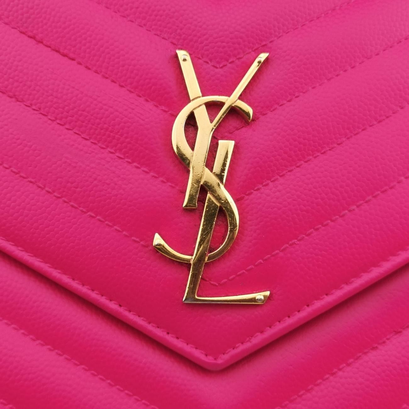 イヴサンローランYves Saint Laurentモノグラム ローズ レッド レザー 360452 YBL360452.1014 イヴサンローランYves Saint Laurentモノグラム ローズ レッド レザー 360452 YBL360452.1014
