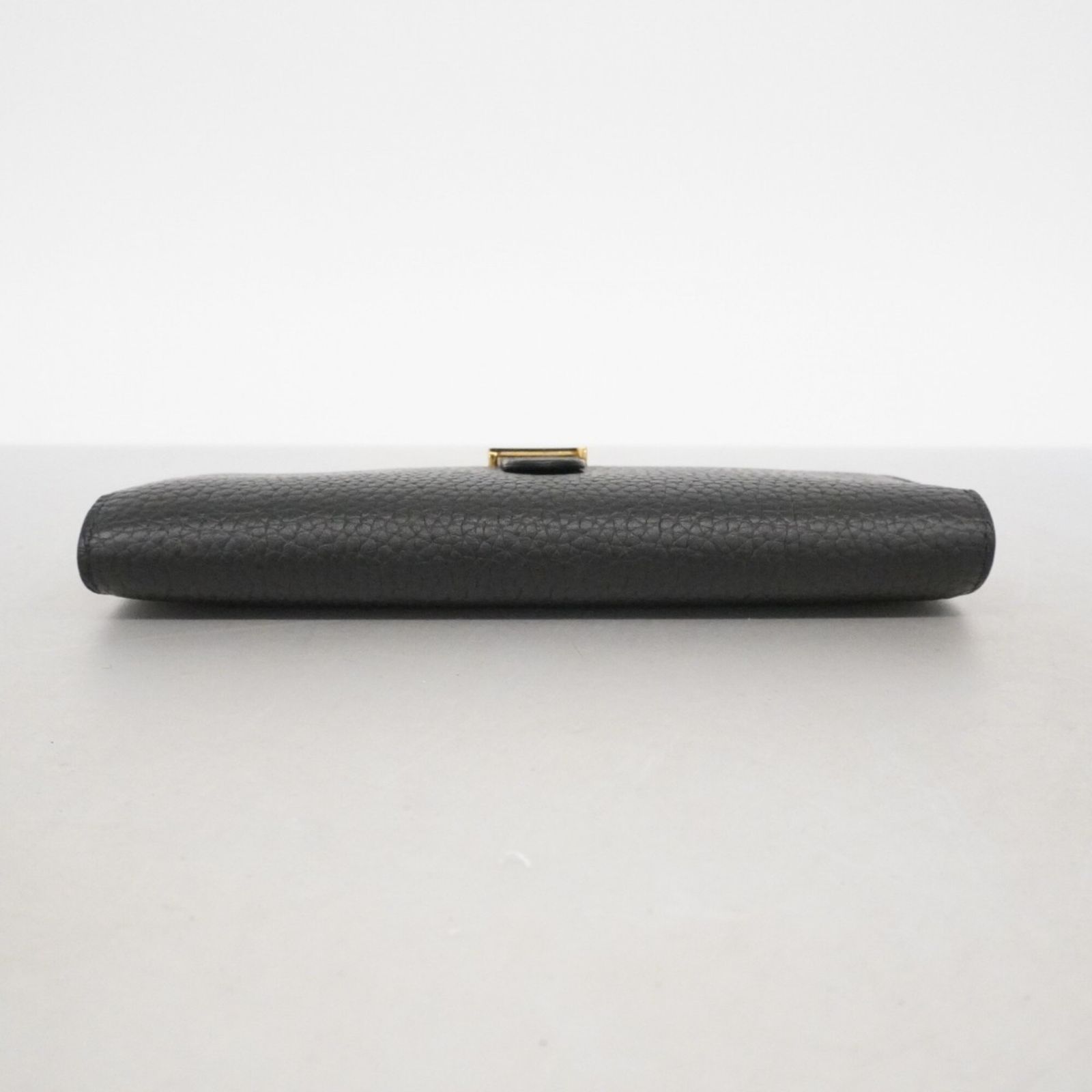 ルイ・ヴィトン(Louis Vuitton) ルイ・ヴィトン 長財布 カプシーヌ トリヨン LVヴェルティカルウォレット M81330 ノワールレディース