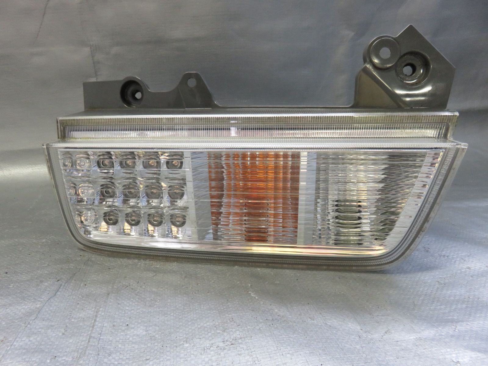 ☆SB800/点灯ok 日産 エルグランド TE52 PE52 E52 後期 純正 テール