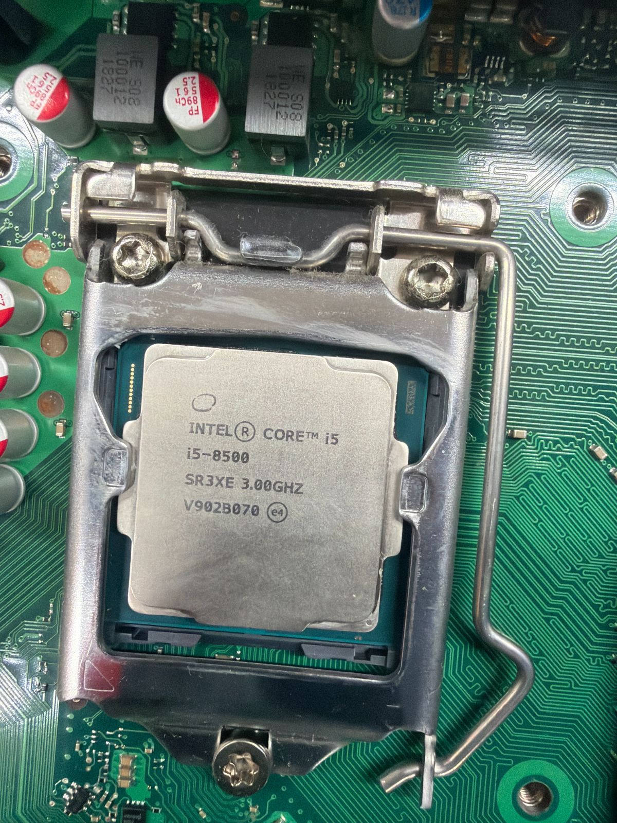 ジャンク】富士通 ESPRIMO D588/TW i5-8500 メモリ8GB SSD無 - メルカリ