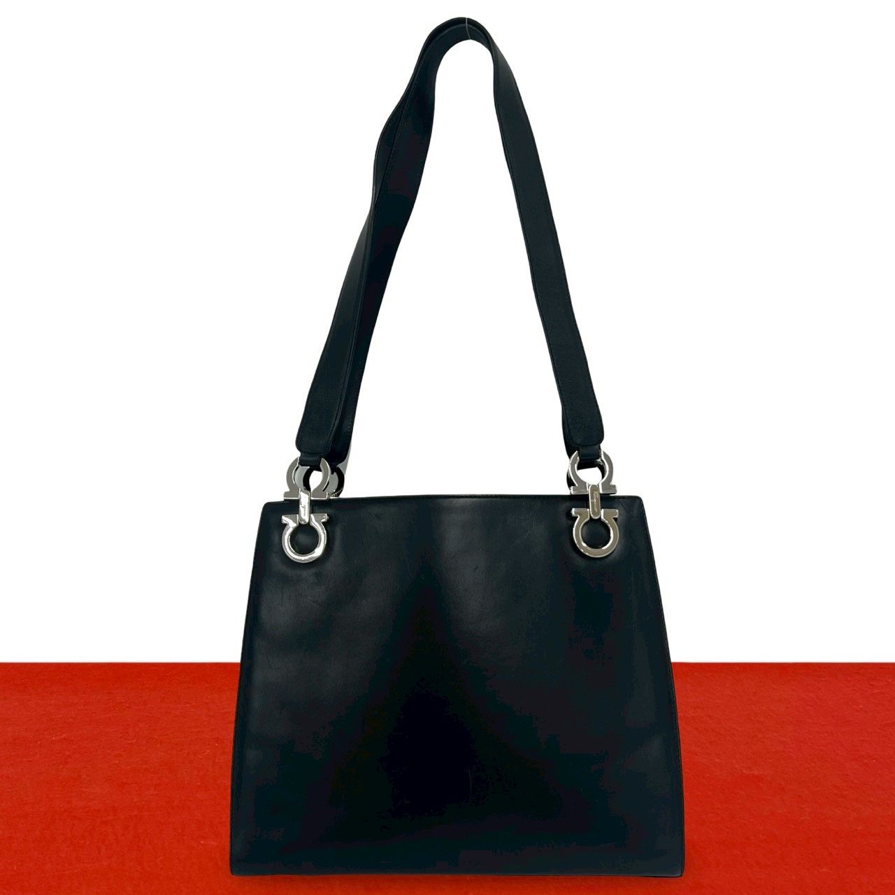 極美品 Salvatore Ferragamo ガンチーニ トートバッグ 極 美品 Salvatore Ferragamo サルヴァトーレフェラガモ ガンチーニ