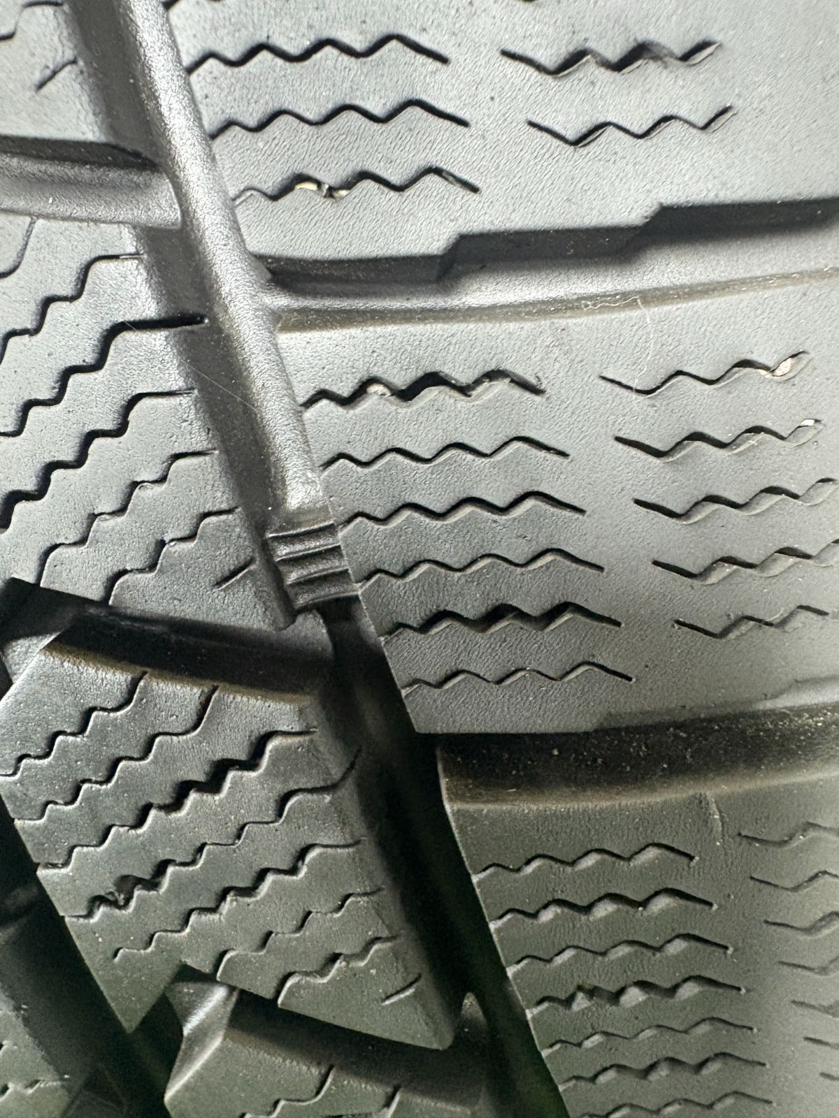 送料無料☆215/65R16 ダンロップ WM02 2025年製 4本 冬 タイヤ