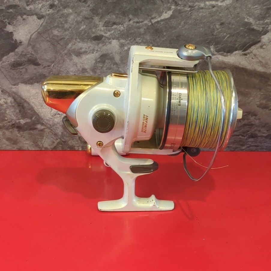 DAIWA EMBLEM-Z 4500 スピニングリール 2スプール付き Daiwa ダイワ EMBLEM-Z 4500A スピニングリール - メルカリ