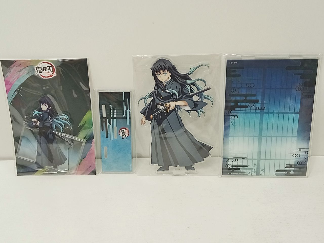 鬼滅の刃 時透無一郎 アクリルスタンド 上弦集結、そして刀鍛冶の里へ ワールドツアー 2点セット 中古 [M-7407]