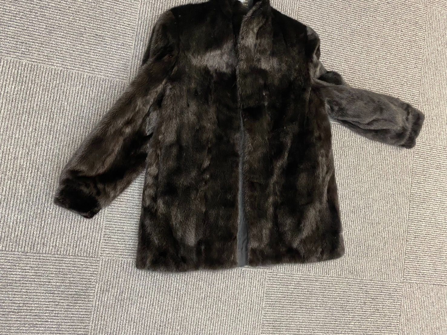 美品ほぼ未使用】最高級毛皮 SAGA MINK Superb Quality Ranched Mink